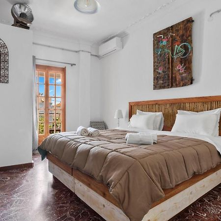 Condillia Central Apartment Spetses Town ภายนอก รูปภาพ