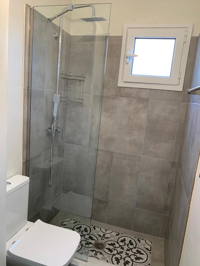 Condillia Central Apartment Spetses Town ภายนอก รูปภาพ