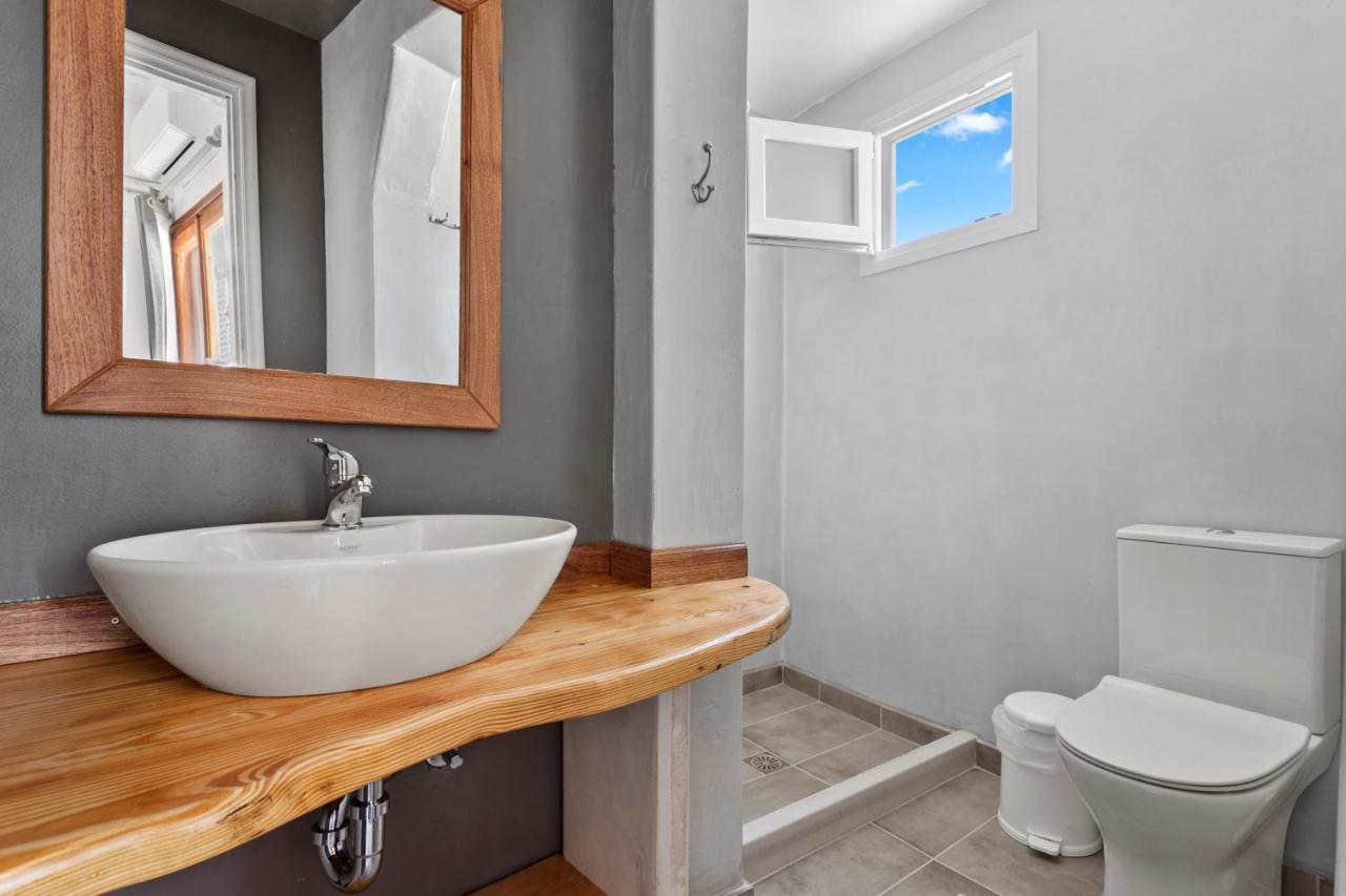 Condillia Central Apartment Spetses Town ภายนอก รูปภาพ