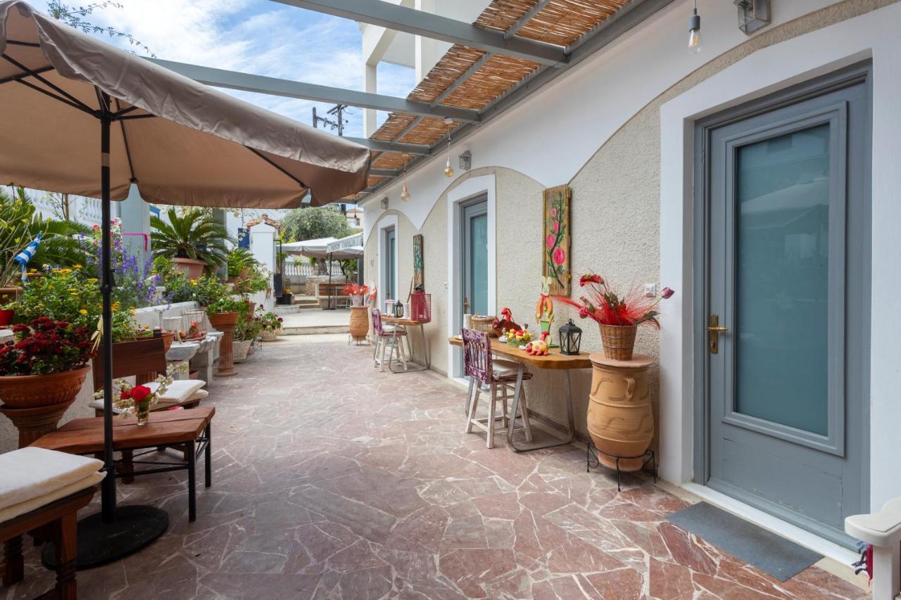 Condillia Central Apartment Spetses Town ภายนอก รูปภาพ